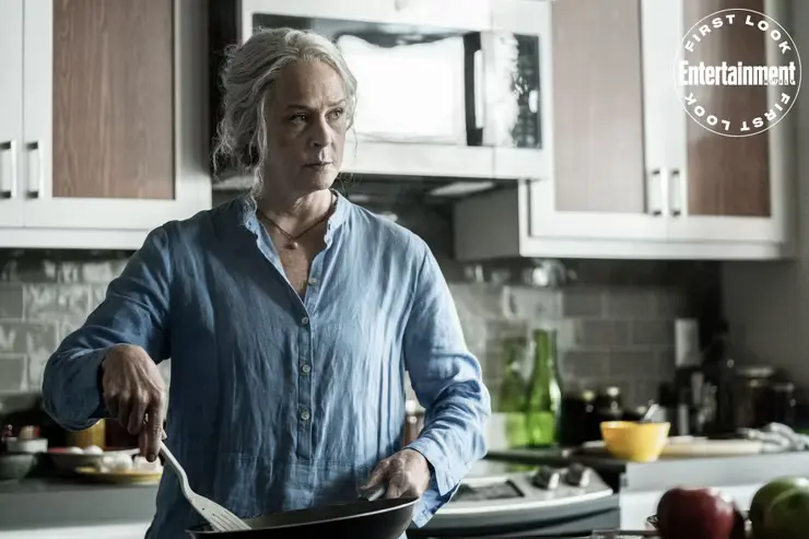 Melissa McBride as Carol in The Walking Dead season 11C – The Walking Dead 11. Sezon Görselleri: Son Bölümlere İlk Bakış – 2025