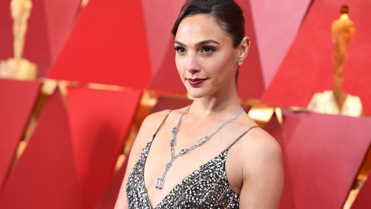 Gal Gadot Neden Venedik Film Festivali’nden Çekildi? İşte Tepkiler ve Detaylar