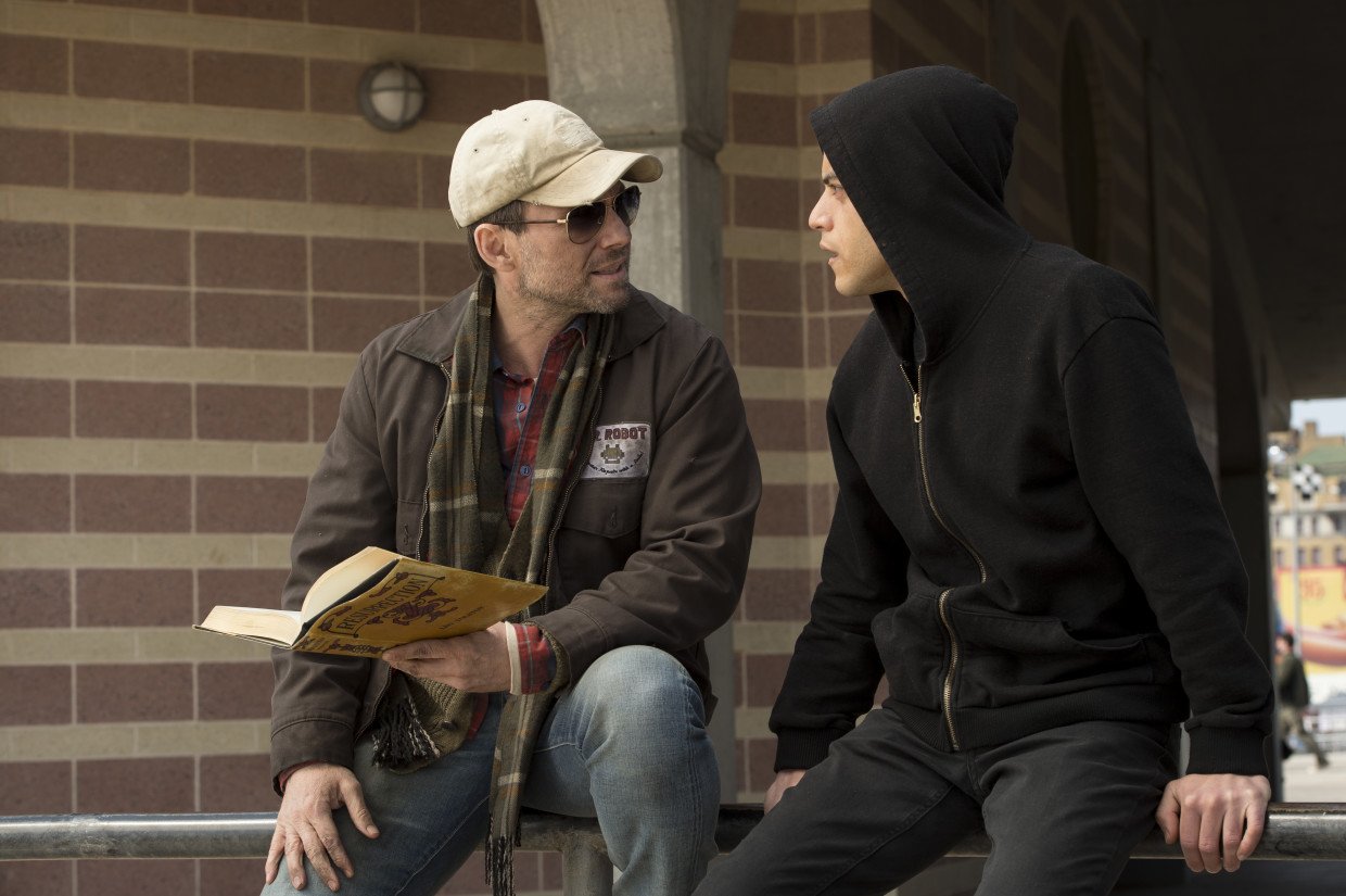 Malek’ten Net Yanıt: “Mr Robot’a Dönüş Yok”