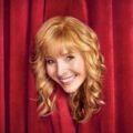 The Comeback Dizi Finali: Lisa Kudrow'un İkonik HBO Komedisi 20 Yıllık Yolculuğunu 'Valerie Cherish' Bölümüyle Noktalıyor