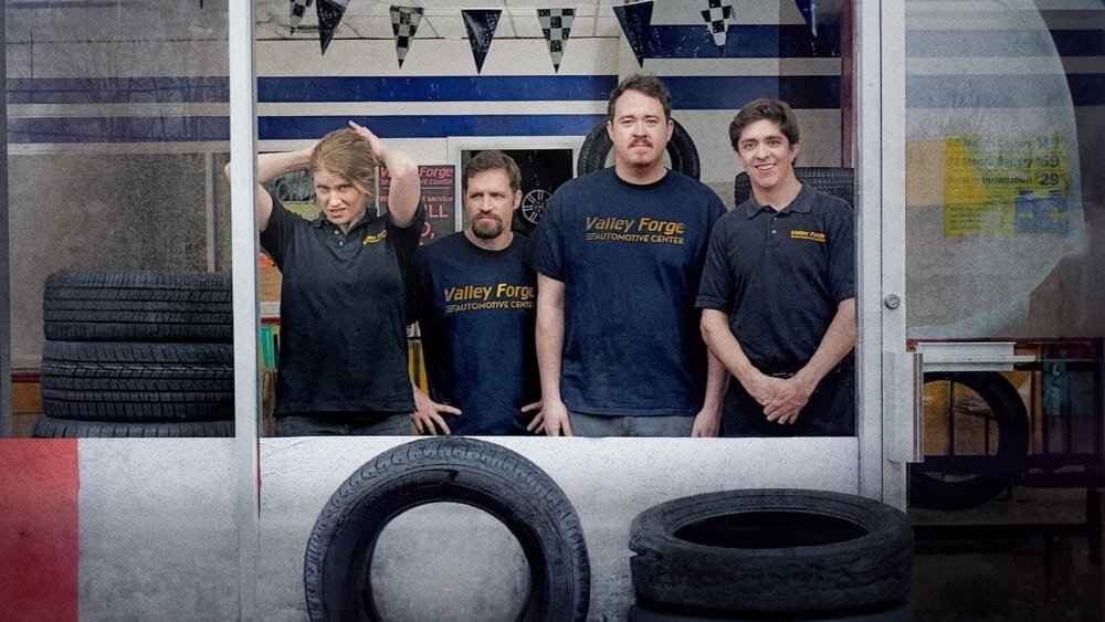 Tires 3. Sezon 13 Ağustos'ta Netflix'te: Lastikçi Dükkanının Komik Kaosu Devam Ediyor