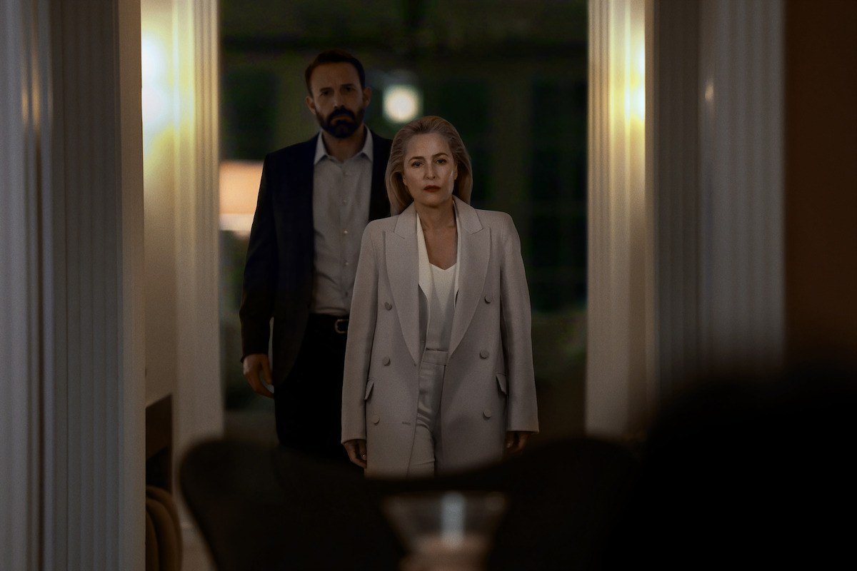 Animals Netflix filminden Kerry Washington ve Ben Affleck’li koridor sahnesi Tudum karesi