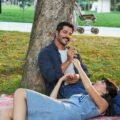 Güneşin Doğduğu Yer dizisinden Kenan ve Leyla Berlin piknik sahnesi