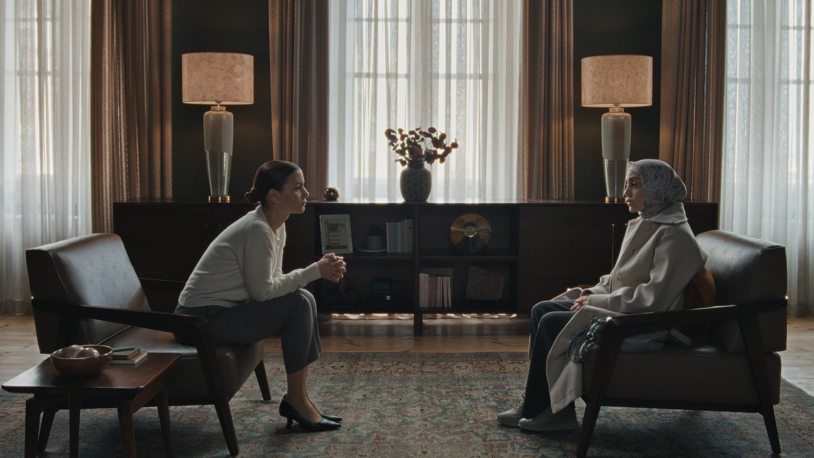 bir baskadir 2 sezon 12 kasim netflix featured &ndash; Bir Başkadır 2. sezon 12 Kasım’da Netflix’te: Berkun Oya’nın dizisi altı yıl sonra dört bölümle dönüyor &ndash; 2026