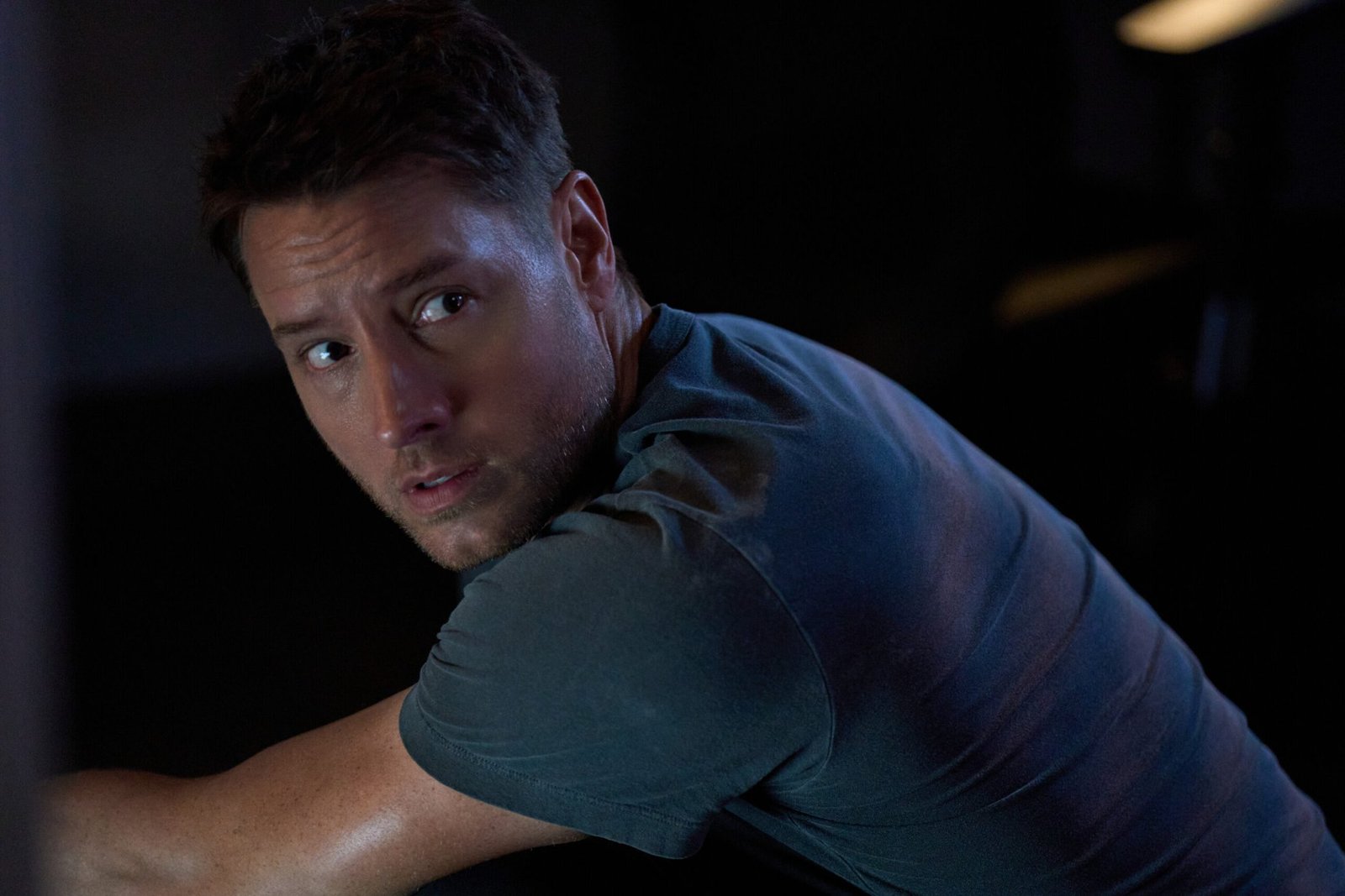 Tracker 4. sezon CBS resmi karesinden Justin Hartley Colter Shaw