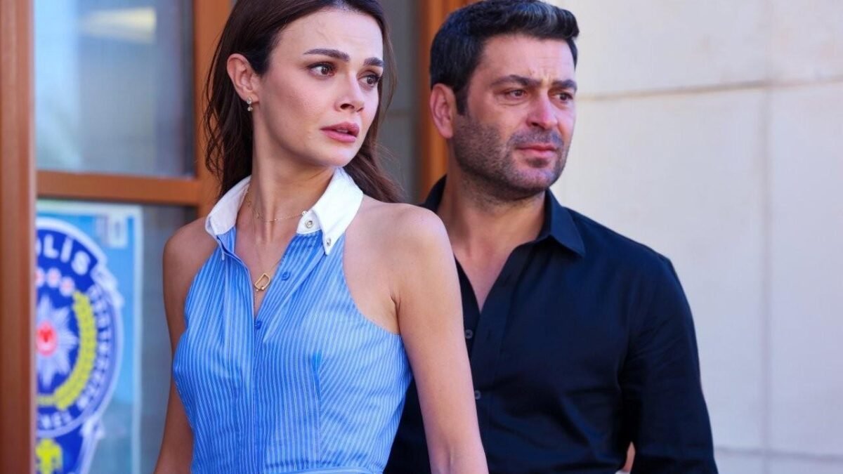 Uzak Şehir 67. bölüm Kanal D karesinden Sinem Ünsal ve Ozan Akbaba emniyet binası önünde